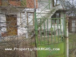 View of Houses For sale in Polski Izvor