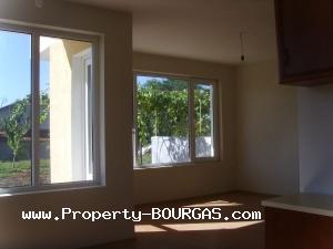 View of Houses For sale in Polski Izvor