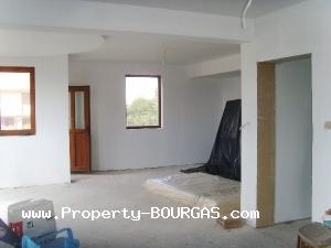 View of Houses For sale in Polski Izvor