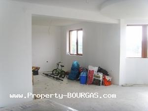 View of Houses For sale in Polski Izvor